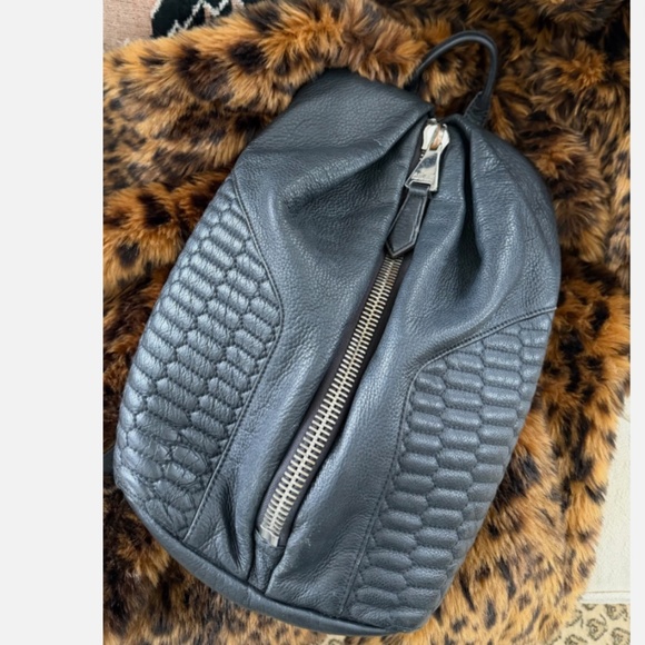 louis vuitton backpack palm springs monogram reverse pm Louis Vuitton Palm Springs Reverse Monogram Canvas Pm Backpack | Shoulder Strap